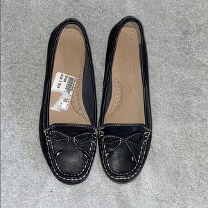 Girls loafer size 3